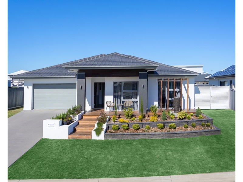 94 Seaside Drive, Banksia Beach QLD 4507