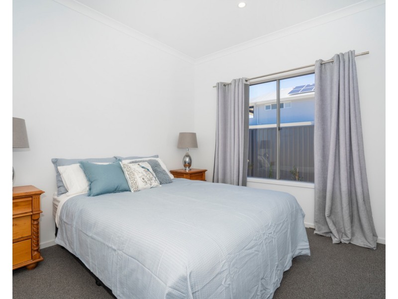 94 Seaside Drive, Banksia Beach QLD 4507