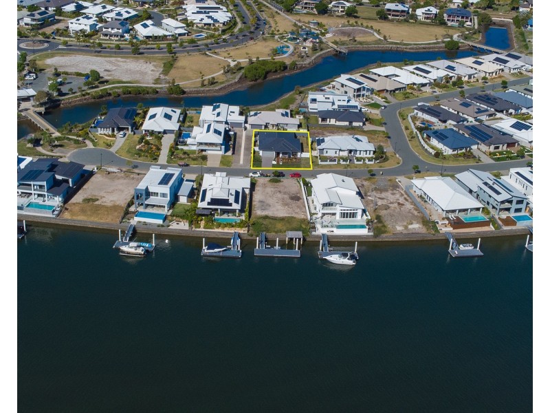 94 Seaside Drive, Banksia Beach QLD 4507