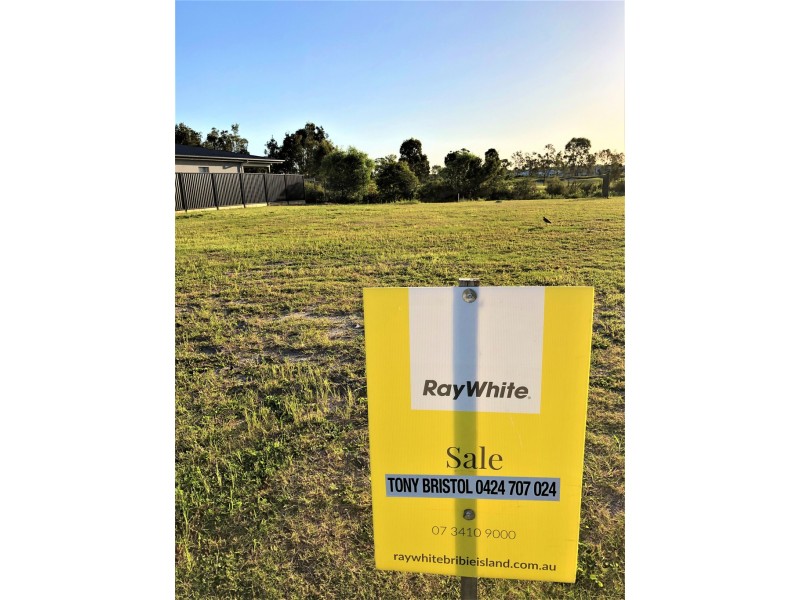 31 Caraway Crescent, Banksia Beach QLD 4507