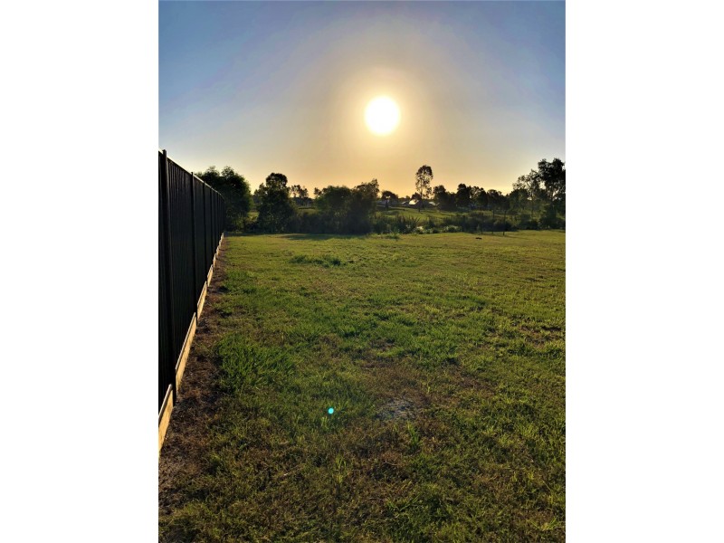 31 Caraway Crescent, Banksia Beach QLD 4507