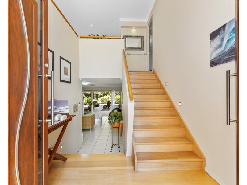 15 Seaside Drive, Banksia Beach QLD 4507