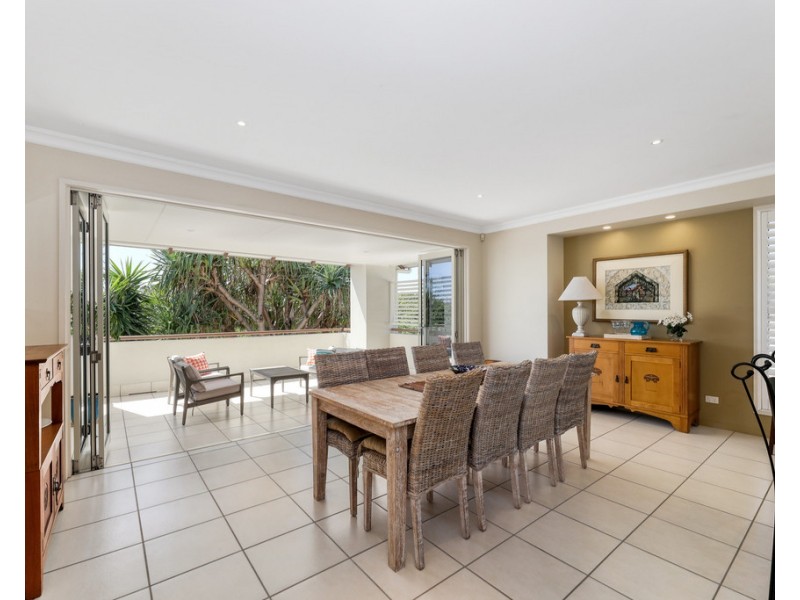15 Seaside Drive, Banksia Beach QLD 4507