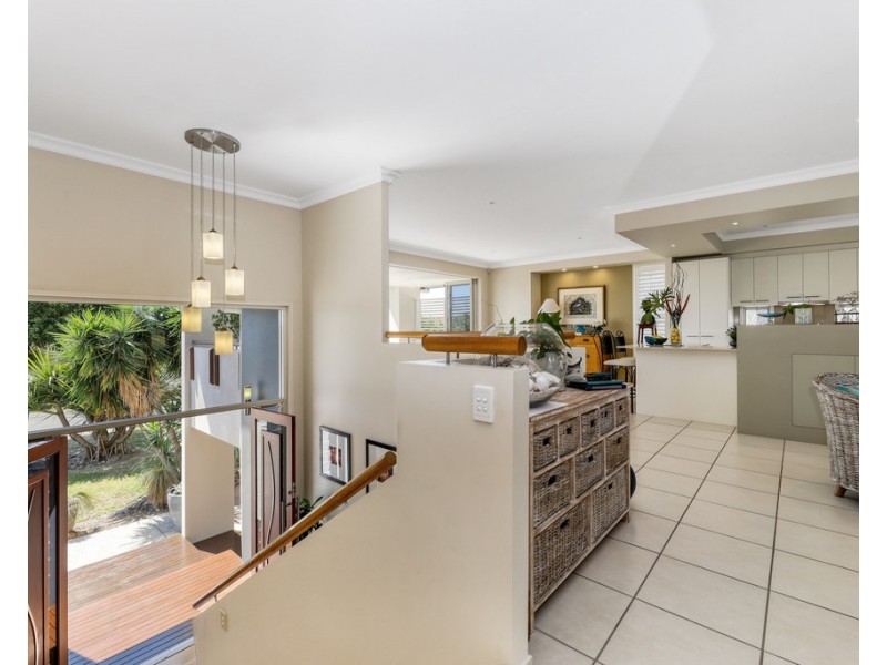 15 Seaside Drive, Banksia Beach QLD 4507