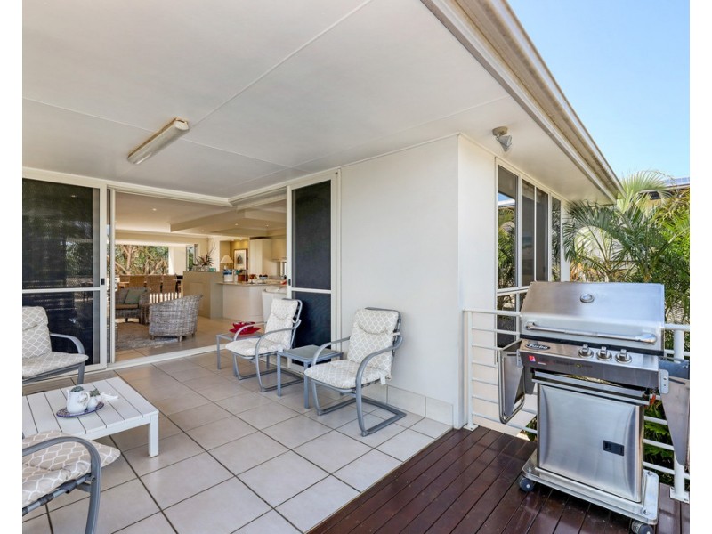 15 Seaside Drive, Banksia Beach QLD 4507