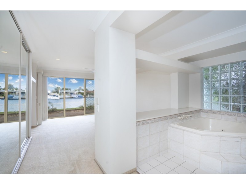 83 Phoenix Avenue, Bongaree QLD 4507