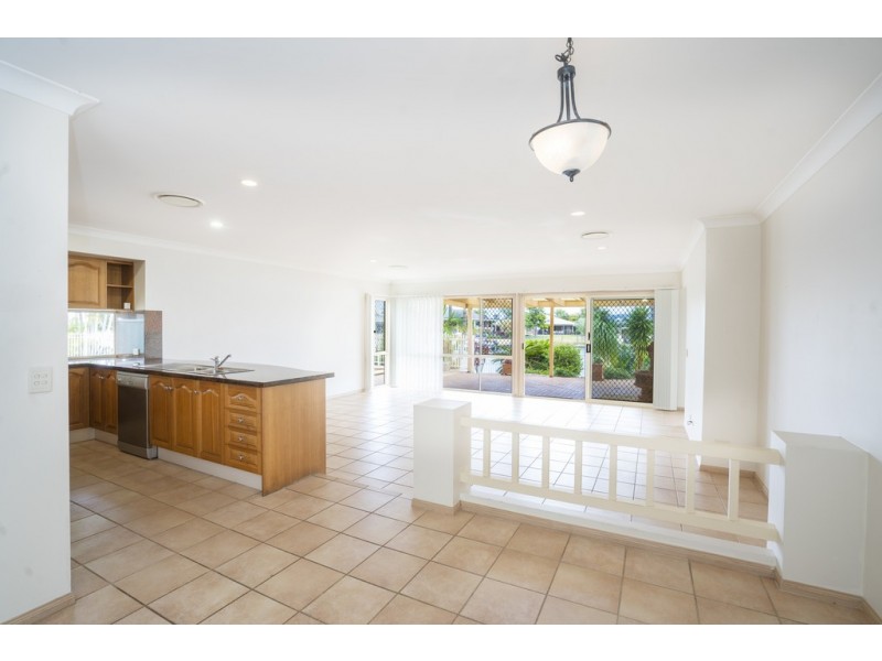 83 Phoenix Avenue, Bongaree QLD 4507