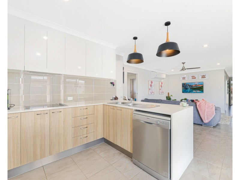 34 Sundew Street, Ningi QLD 4511