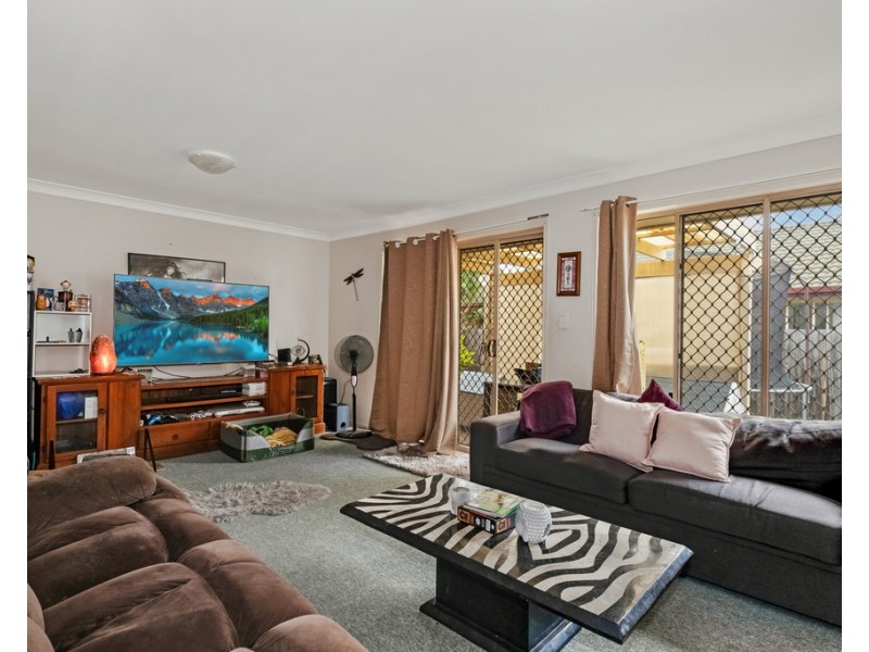 209 Bestmann Road, Sandstone Point QLD 4511