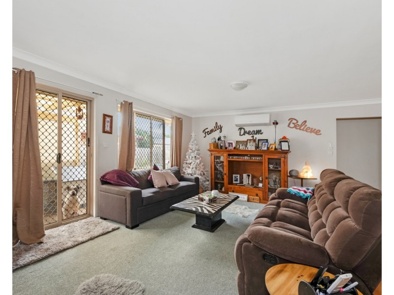 209 Bestmann Road, Sandstone Point QLD 4511