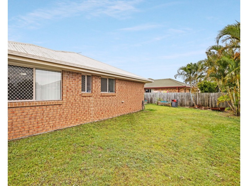 209 Bestmann Road, Sandstone Point QLD 4511