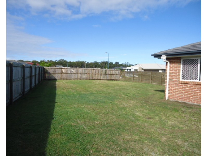 53 Sandstone Boulevard, Ningi QLD 4511