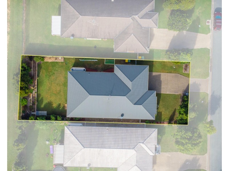 2/26 Water Gum Crescent, Ningi QLD 4511