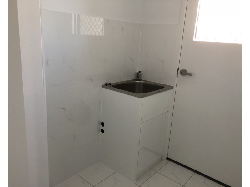 39 Lachlan Crescent, Sandstone Point QLD 4511