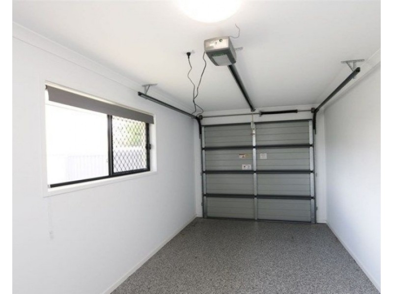 39 Lachlan Crescent, Sandstone Point QLD 4511