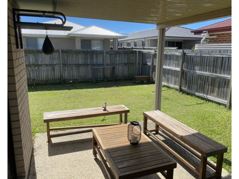 26 Broadleaf Place, Ningi QLD 4511