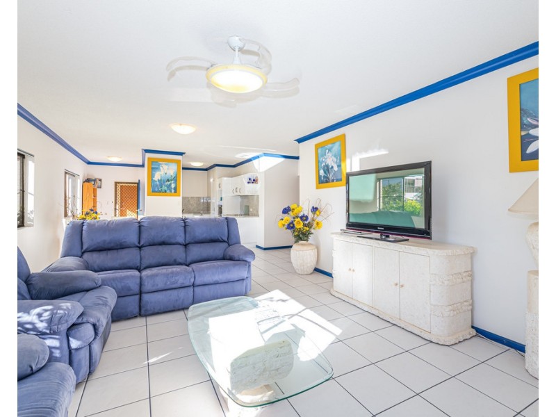 1/2 Sunderland Drive, Banksia Beach QLD 4507