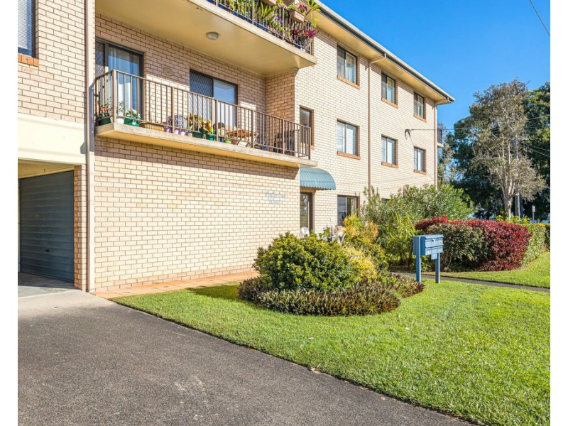 1/2 Sunderland Drive, Banksia Beach QLD 4507