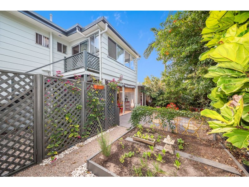 28 Palm Avenue, Bongaree QLD 4507