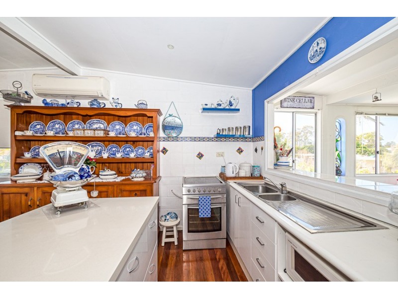 28 Palm Avenue, Bongaree QLD 4507