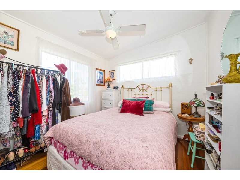 28 Palm Avenue, Bongaree QLD 4507