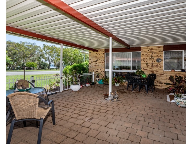 2 Elizabeth Batts Court, Banksia Beach QLD 4507