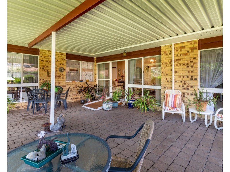 2 Elizabeth Batts Court, Banksia Beach QLD 4507