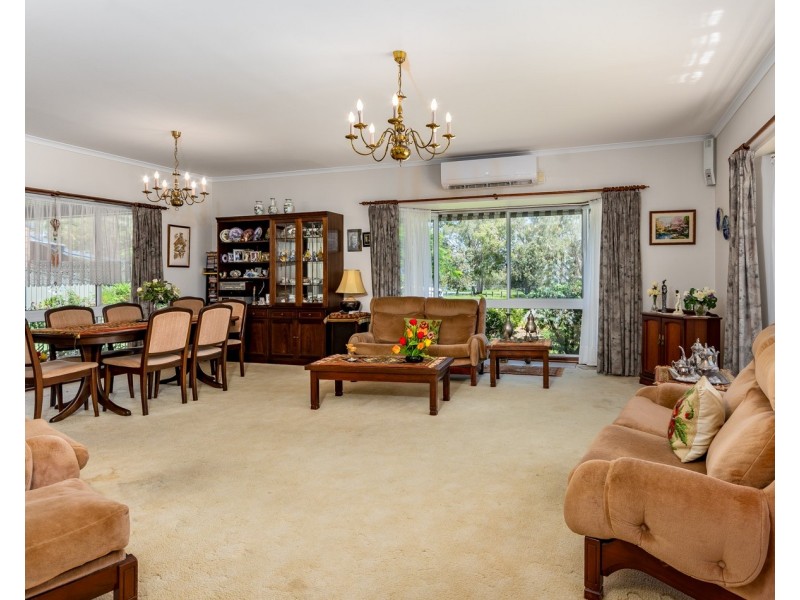 2 Elizabeth Batts Court, Banksia Beach QLD 4507