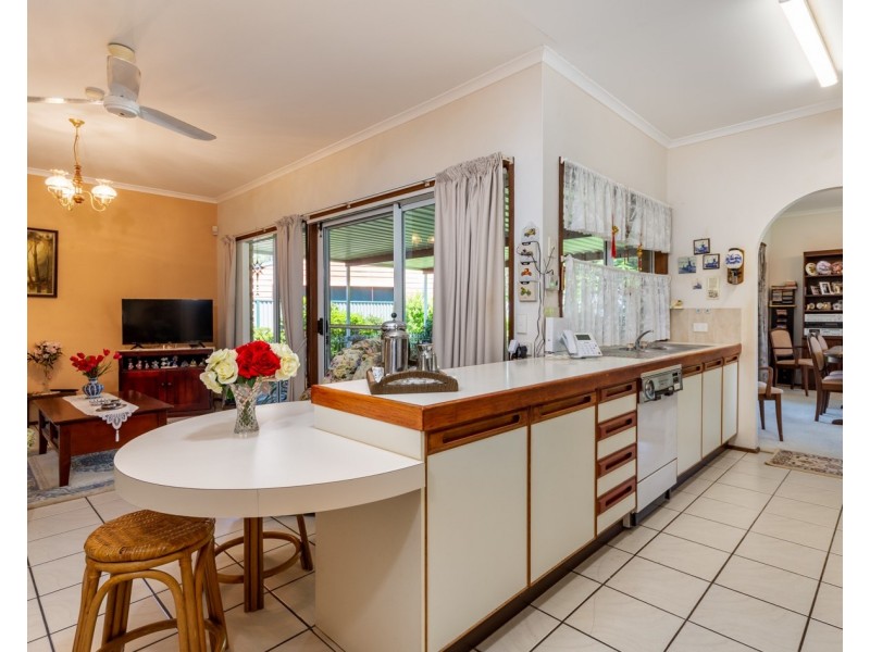 2 Elizabeth Batts Court, Banksia Beach QLD 4507