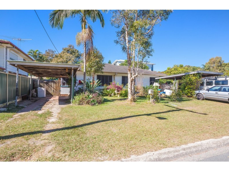 3 Bracken Street, Woorim QLD 4507