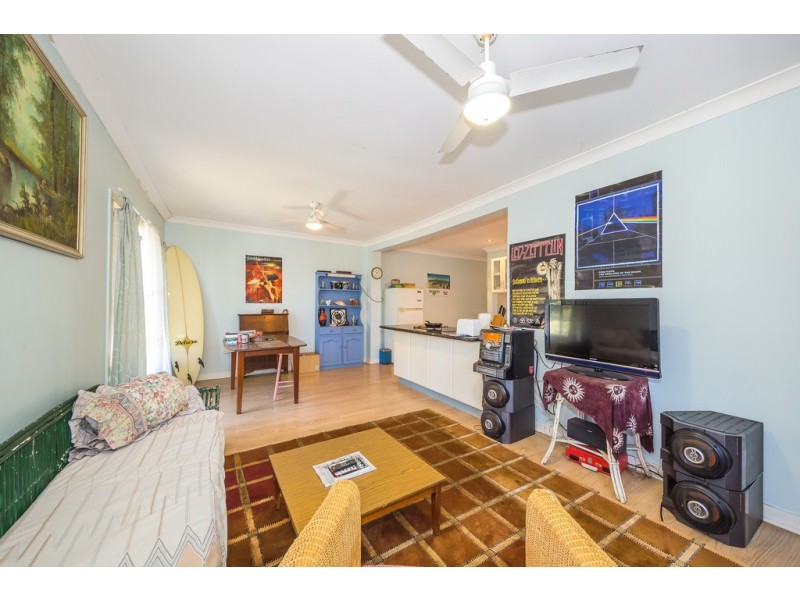 3 Bracken Street, Woorim QLD 4507