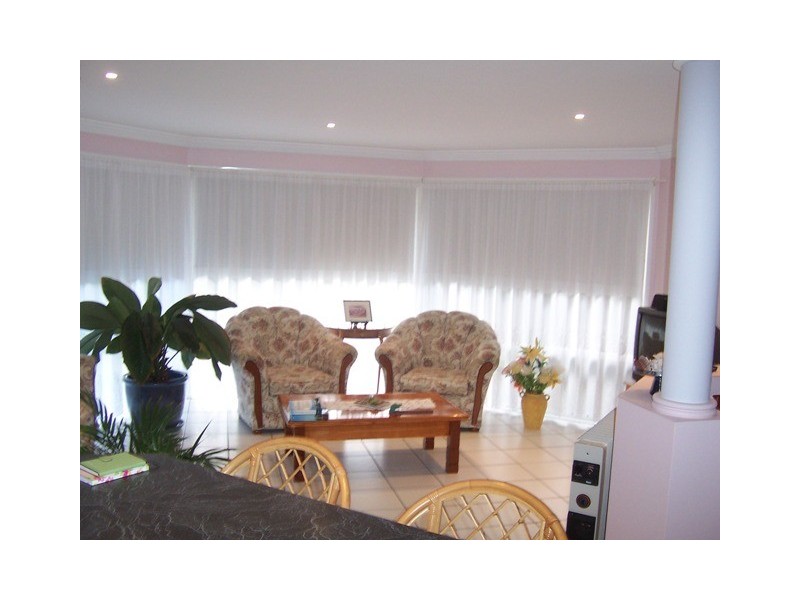 Sandstone Point QLD 4511