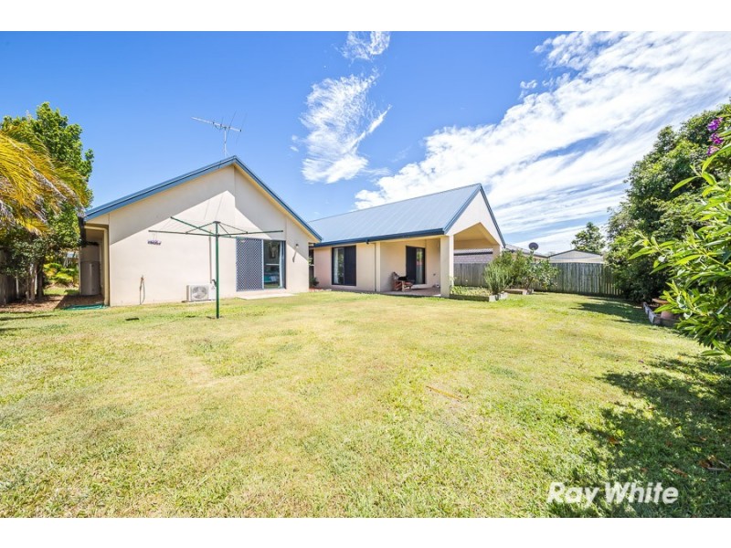 138 Carpenter Way, Sandstone Point QLD 4511