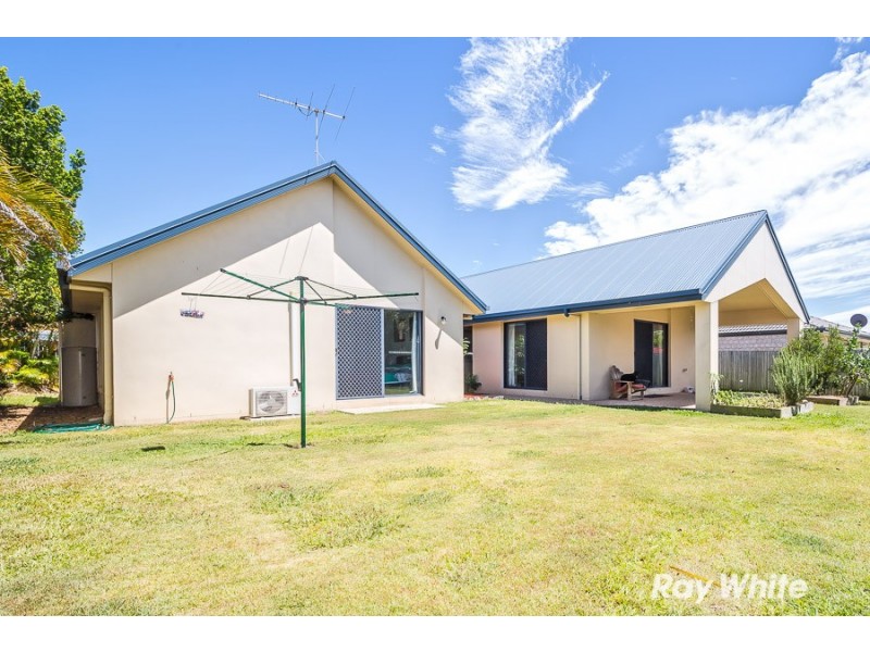 138 Carpenter Way, Sandstone Point QLD 4511