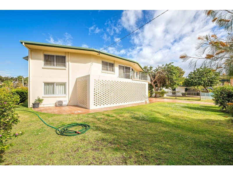 10 Brookes Crescent, Woorim QLD 4507