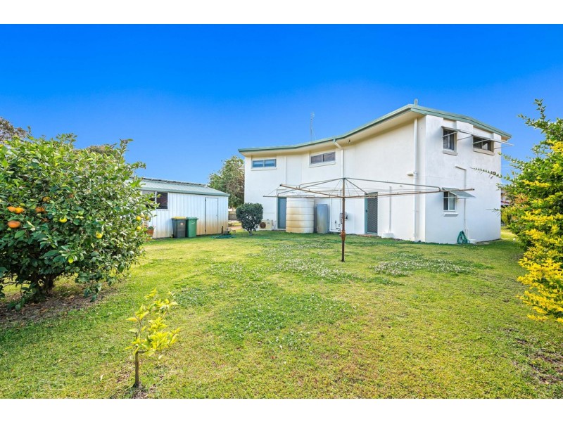 10 Brookes Crescent, Woorim QLD 4507