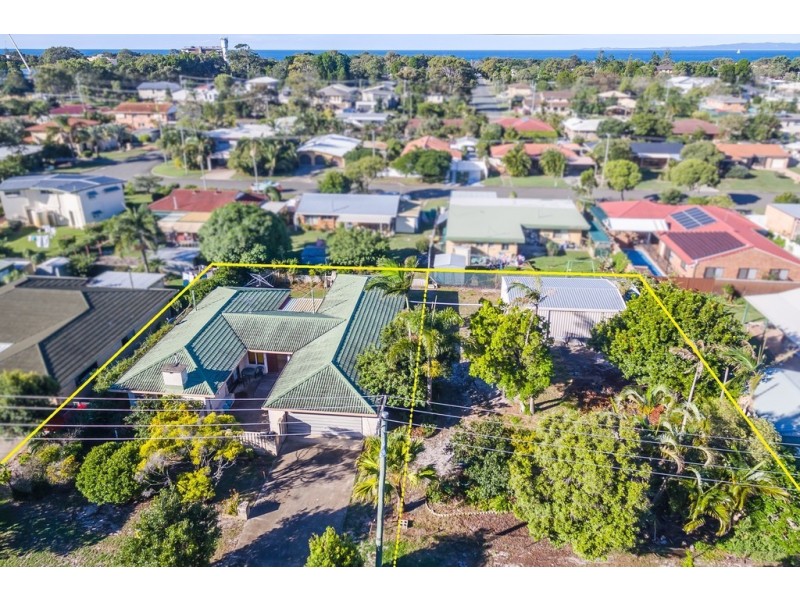 9-11 Fairway Avenue, Woorim QLD 4507