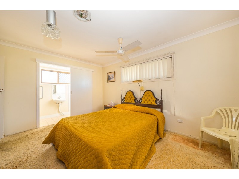 9-11 Fairway Avenue, Woorim QLD 4507