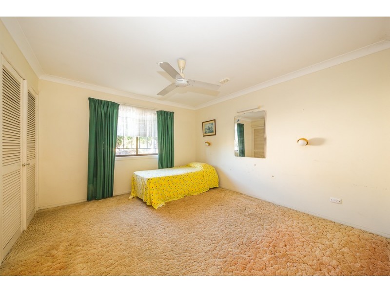 9-11 Fairway Avenue, Woorim QLD 4507