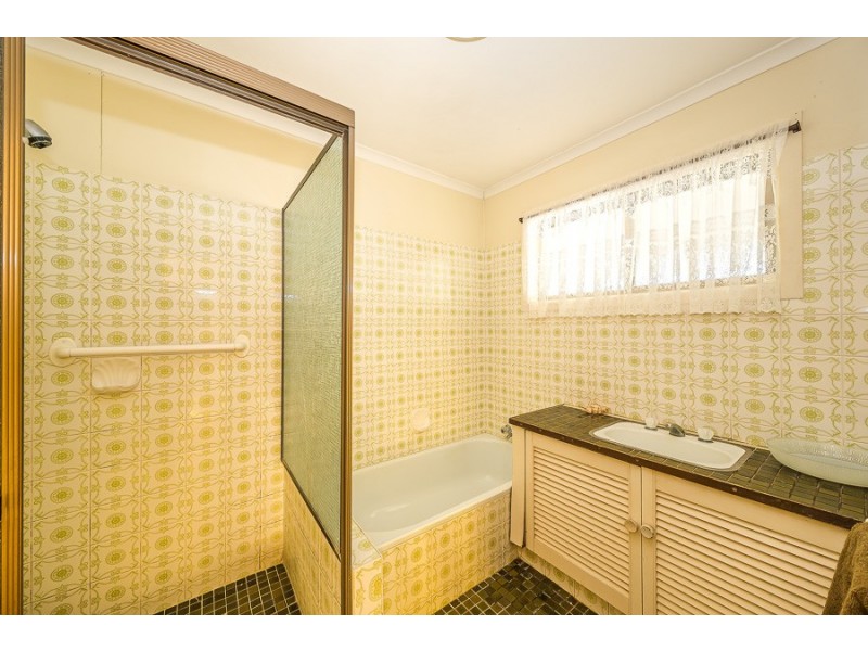 9-11 Fairway Avenue, Woorim QLD 4507