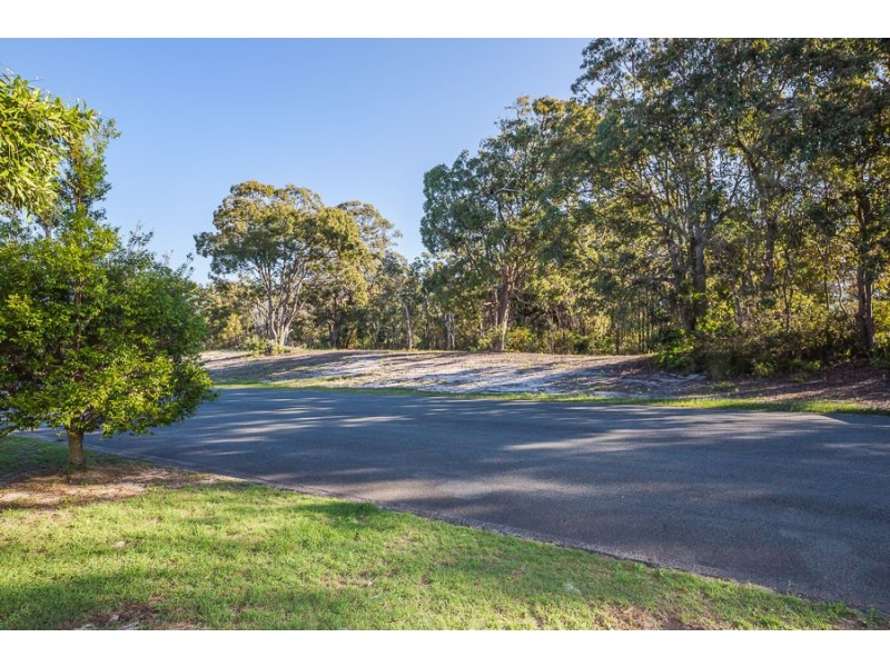 9-11 Fairway Avenue, Woorim QLD 4507