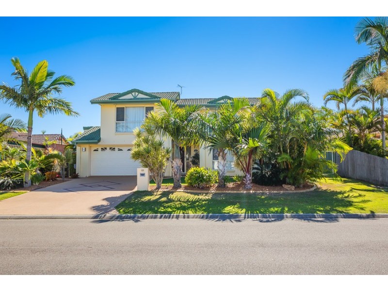 57 Cosmos Avenue, Banksia Beach QLD 4507