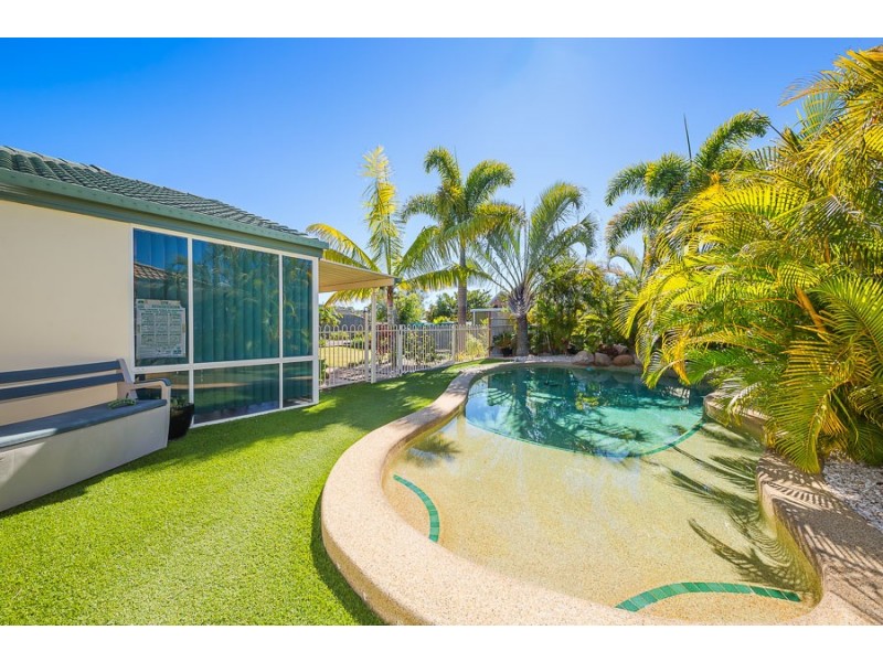 57 Cosmos Avenue, Banksia Beach QLD 4507