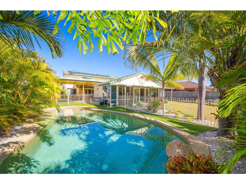 57 Cosmos Avenue, Banksia Beach QLD 4507