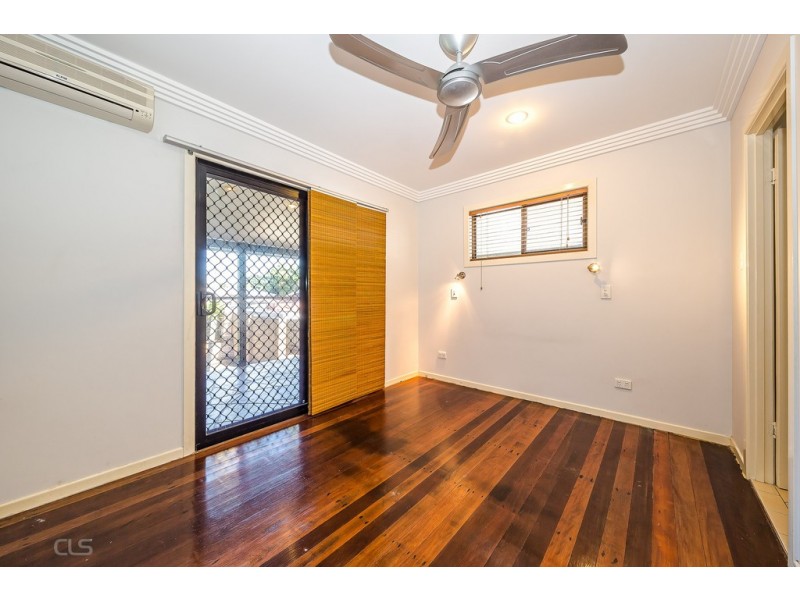 32 Cumming Street, Bongaree QLD 4507