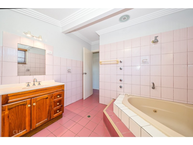 32 Cumming Street, Bongaree QLD 4507