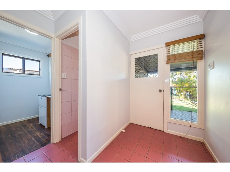 32 Cumming Street, Bongaree QLD 4507