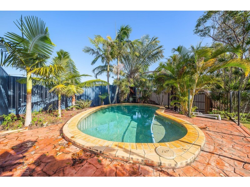 32 Cumming Street, Bongaree QLD 4507