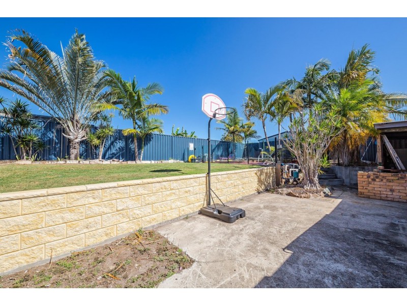 32 Cumming Street, Bongaree QLD 4507