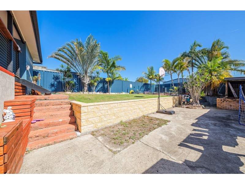 32 Cumming Street, Bongaree QLD 4507